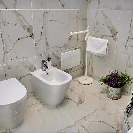 Apartamento 10 Min Dal Mare - New York Style - Sestri Levante
